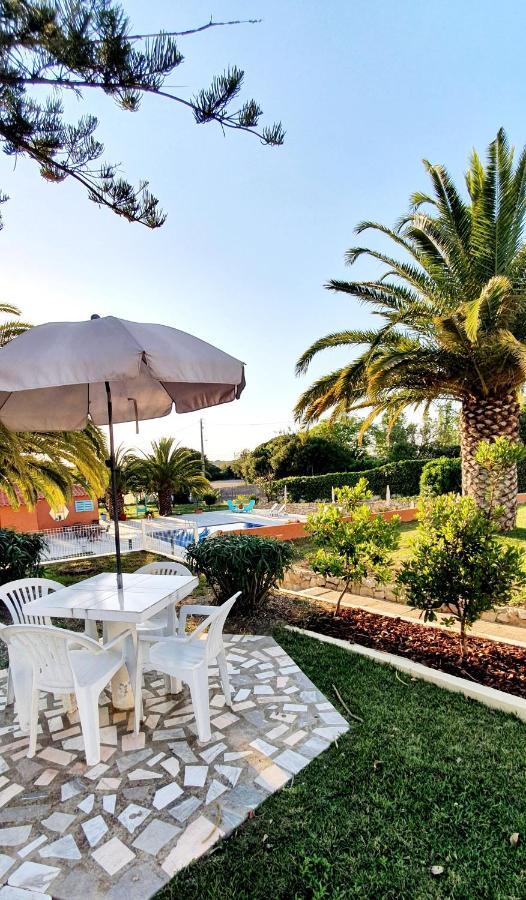 Villa Belinha - Guest House Quarteira Luaran gambar